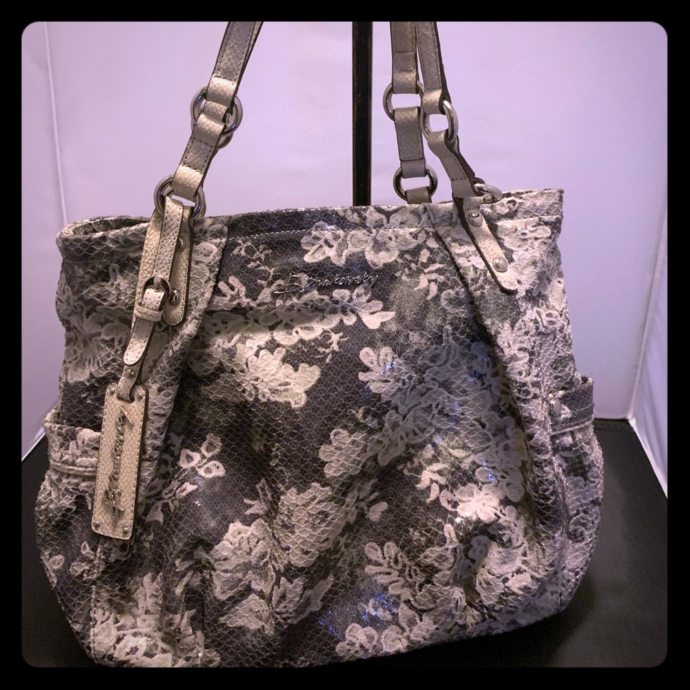 🎁🎁🎁 Your new handbag